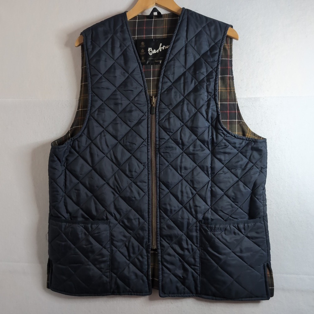 Barbour Mens Quilted Vest Navy Blue Tartan Lining Made in England Full Zip L